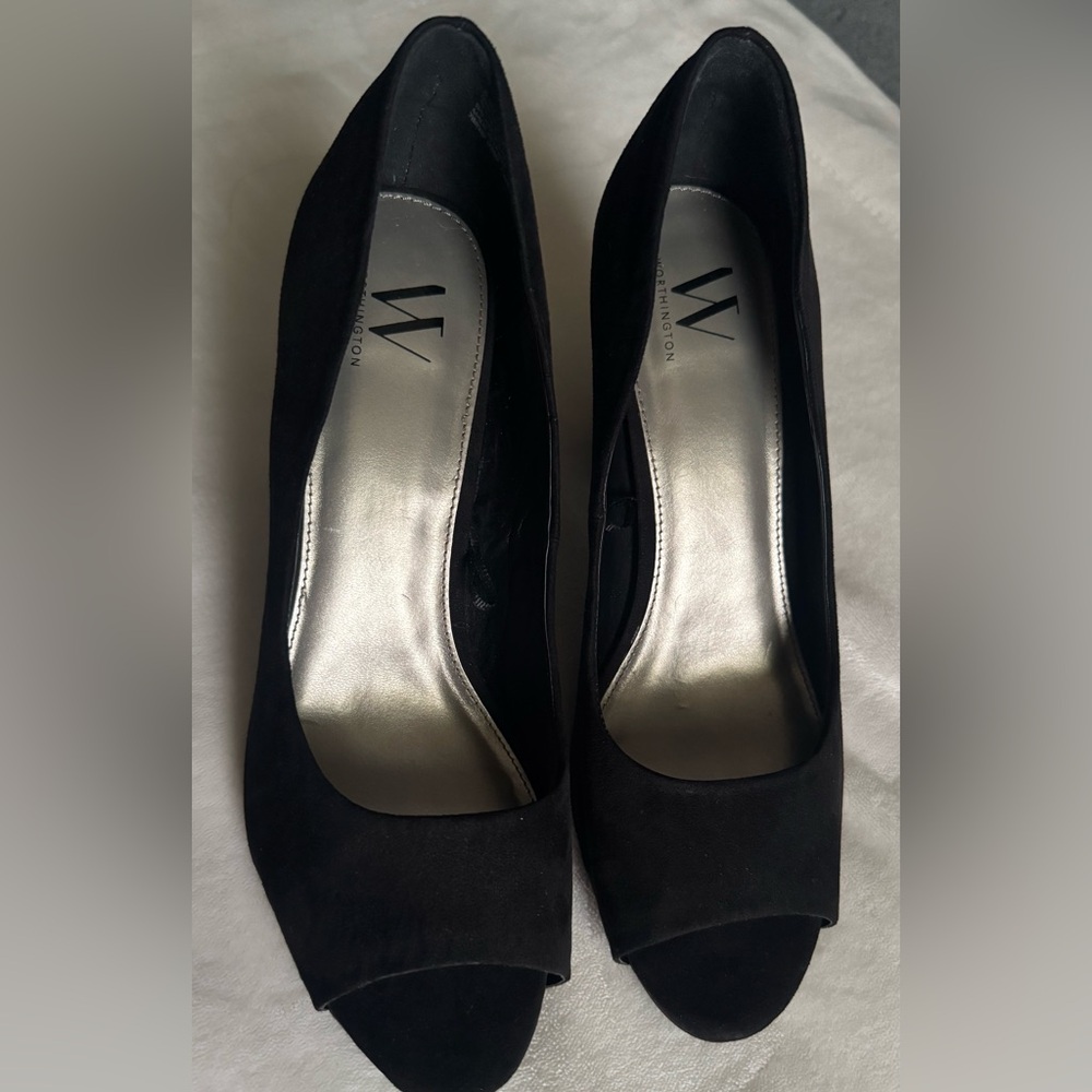Worthington Black Peep Toe omen's Shoes
